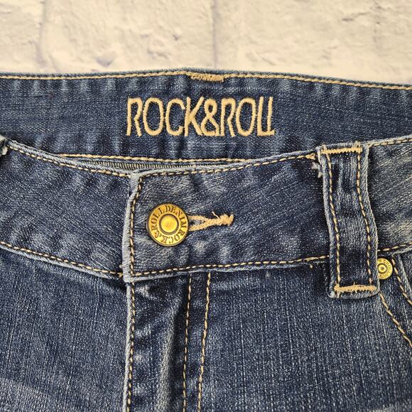 Rock&Roll Cowgirl Women's Jeans Studded Boyfriend size 28 Cutoff 29.25 Inseam - Picture 2 of 16